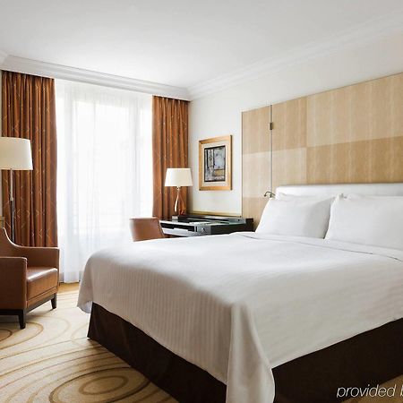 Paris Marriott Champs Elysees Hotel Exterior photo